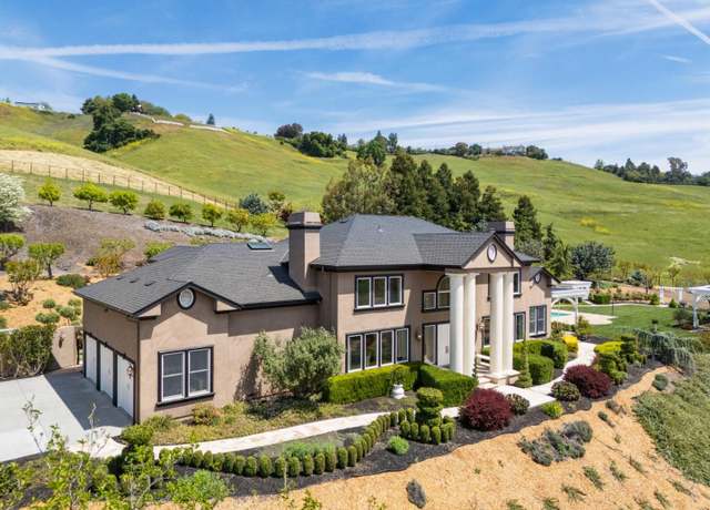 Property at 9540 Via Del Oro, Gilroy, CA 95020, 4 beds, 3.5 baths