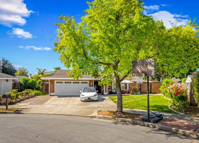 Property at 7593 Spruce Ct, Gilroy, CA 95020, 3 beds, 3 baths