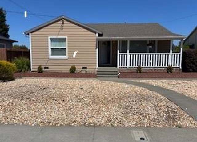 Property at 465 Flower Ave, Santa Rosa, CA 95404, 3 beds, 1.5 baths