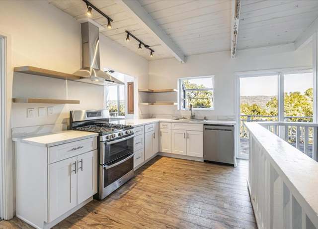Property at 734 Loma Prieta Dr, Aptos, CA 95003, 2 beds, 1 bath