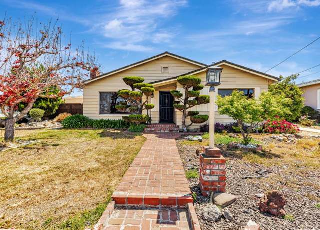 Property at 1711 Valley View Rd, Hollister, CA 95023, 2 beds, 1.5 baths