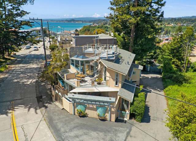 Property at 287 Rio Del Mar Blvd, Aptos, CA 95003, 3 beds, 3.5 baths