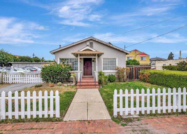 Property at 133 Trafton St, Watsonville, CA 95076, 2 beds, 1 bath