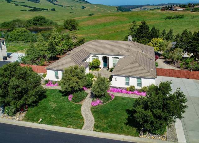 Property at 334 Paseo Gularte, San Juan Bautista, CA 95045, 4 beds, 3 baths