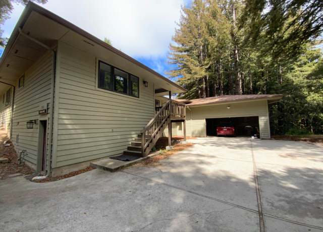 Property at 300 Winona Way, Aptos, CA 95003, 4 beds, 2.5 baths