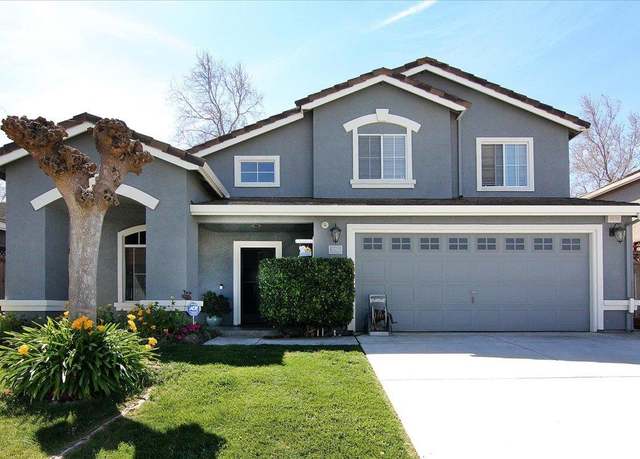 Property at 2155 Beachwood Ct, Hollister, CA 95023, 4 beds, 2.5 baths