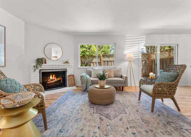 Property at 1149 30th Ave, Santa Cruz, CA 95062, 2 beds, 2 baths