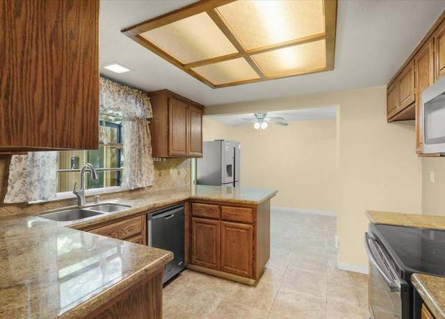 Property at 173 Del Monte Ln, Morgan Hill, CA 95037, 2 beds, 2 baths