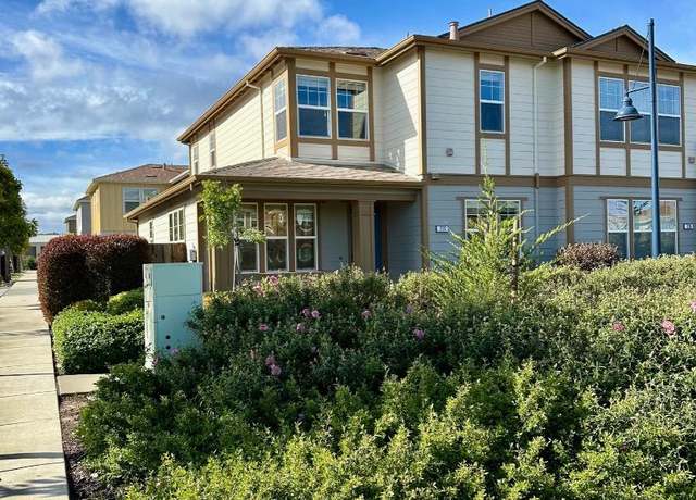 Property at 220 9th St, Marina, CA 93933, 2 beds, 2.5 baths