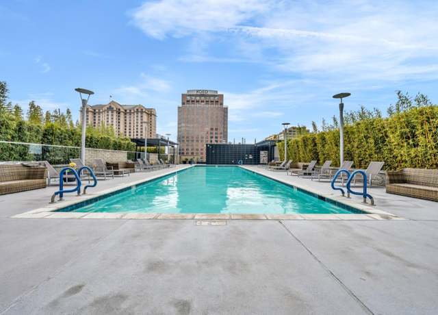 Property at 88 E San Fernando St #1403, San Jose, CA 95113, 2 beds, 2.5 baths