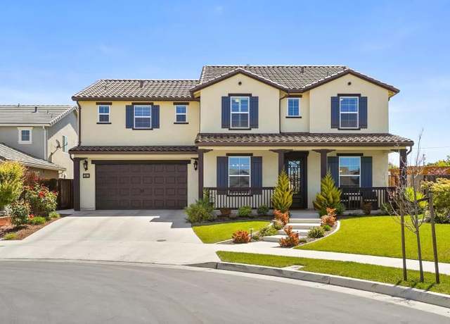 Property at 231 Cielo Ct, Hollister, CA 95023, 4 beds, 3 baths