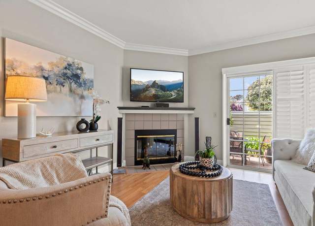 Property at 160 Troon Way, Half Moon Bay, CA 94019, 2 beds, 2 baths