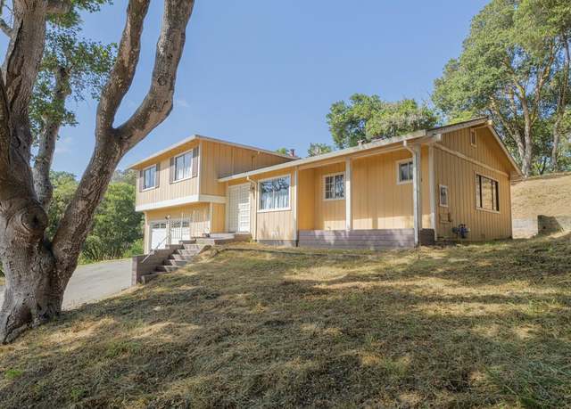 Property at 18105 Wylie Hill Ln, Prunedale, CA 93907, 4 beds, 2.5 baths