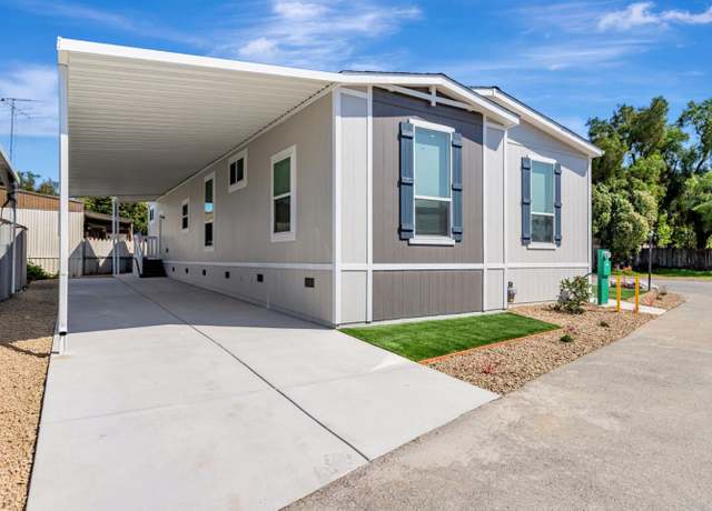 Property at 2900 Fairview Rd #34, Hollister, CA 95023, 4 beds, 2 baths