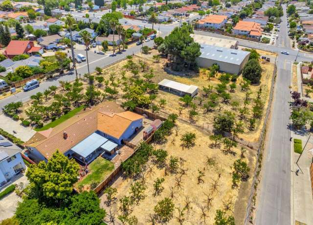 Property at 1545 Stone Creek Dr, San Jose, CA 95132, 4 beds, 2 baths