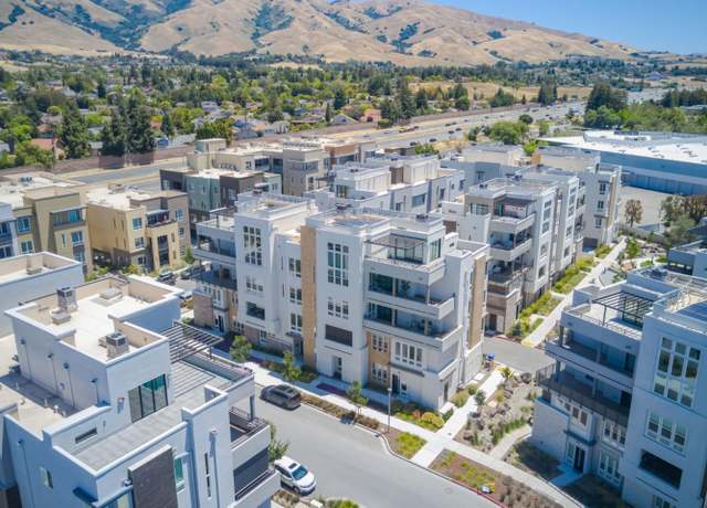 Property at 1748 Kilowatt Way #302, Fremont, CA 94539, 3 beds, 2.5 baths