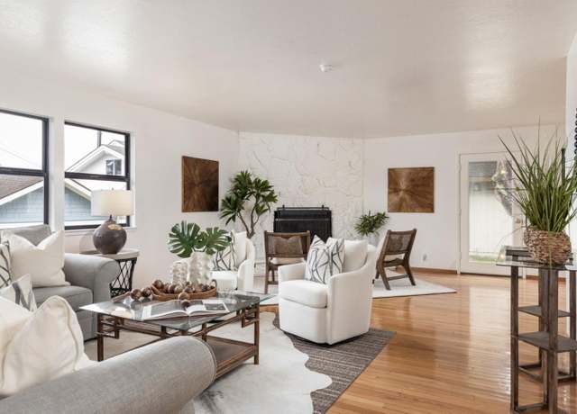 Property at 917 Fountain Ave, Pacific Grove, CA 93950, 4 beds, 3.5 baths
