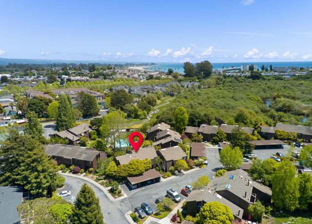 Property at 102 Tree Frog Ln, Santa Cruz, CA 95060, 2 beds, 2 baths