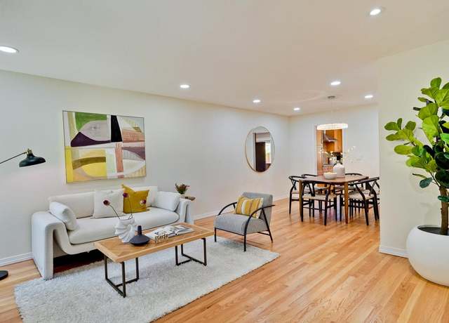 Property at 620 Willowgate St #5, Mountain View, CA 94043, 3 beds, 2.5 baths