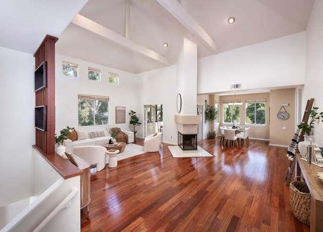 Property at 808 Lakeshore Dr, Redwood Shores, CA 94065, 2 beds, 2 baths