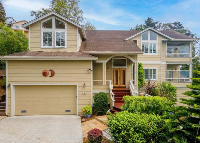 Property at 590 Miramar Dr, Half Moon Bay, CA 94019, 4 beds, 3.5 baths
