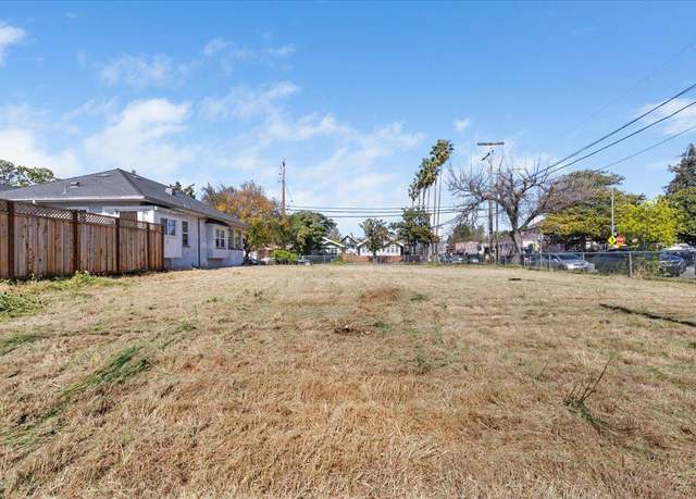 Property at 895 S 2nd St, San Jose, CA 95112