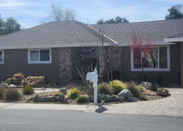 Property at 722 Marks Dr, Hollister, CA 95023, 3 beds, 2 baths