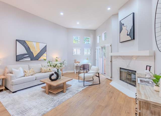 Property at 992 Alpine Ter #5, Sunnyvale, CA 94086, 2 beds, 2.5 baths