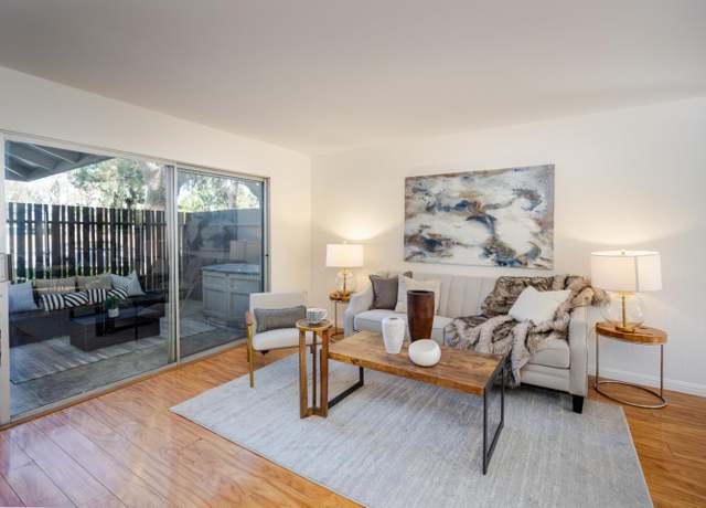 Property at 5422 Roundtree Ct Unit C, Concord, CA 94521, 2 beds, 1.5 baths