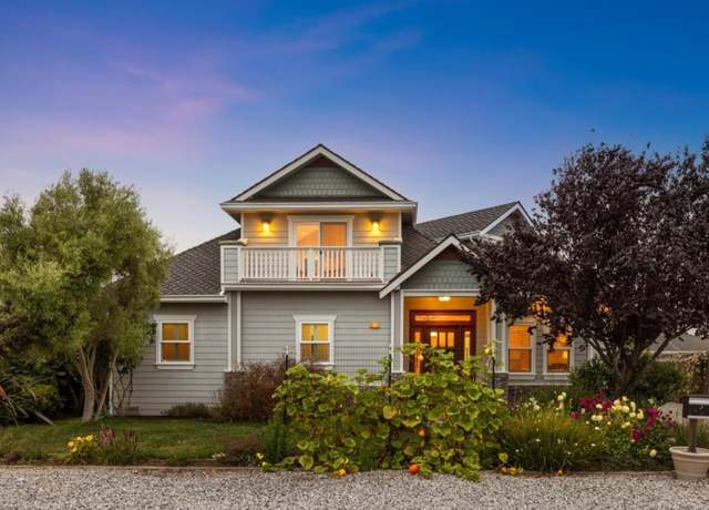 Property at 414 Belleville Blvd, Half Moon Bay, CA 94019, 3 beds, 2.5 baths