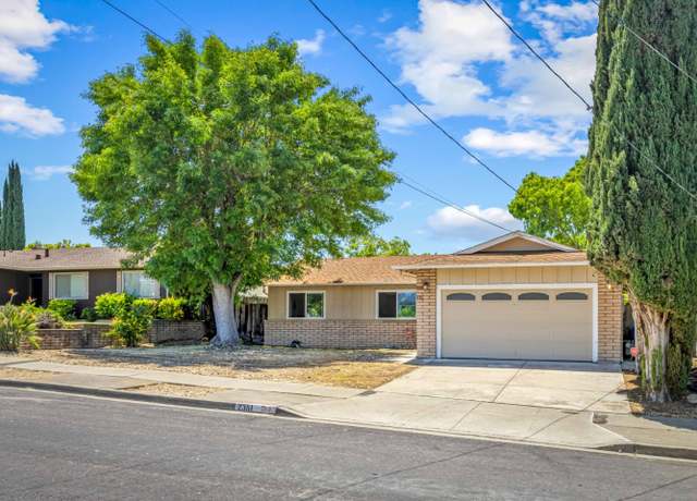Property at 2361 Panoramic Dr, Concord, CA 94520, 3 beds, 2 baths