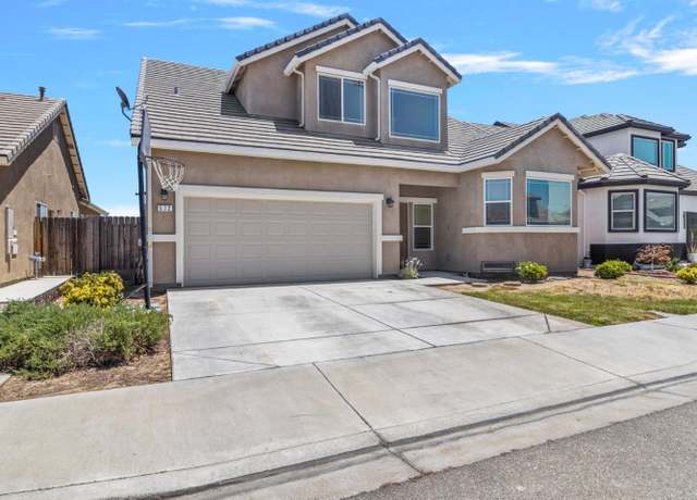 Property at 572 St Helena Dr, Newman, CA 95360, 4 beds, 2.5 baths