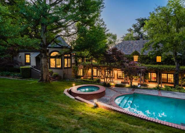 Property at 55 Fagan Dr, Hillsborough, CA 94010, 7 beds, 4.5 baths
