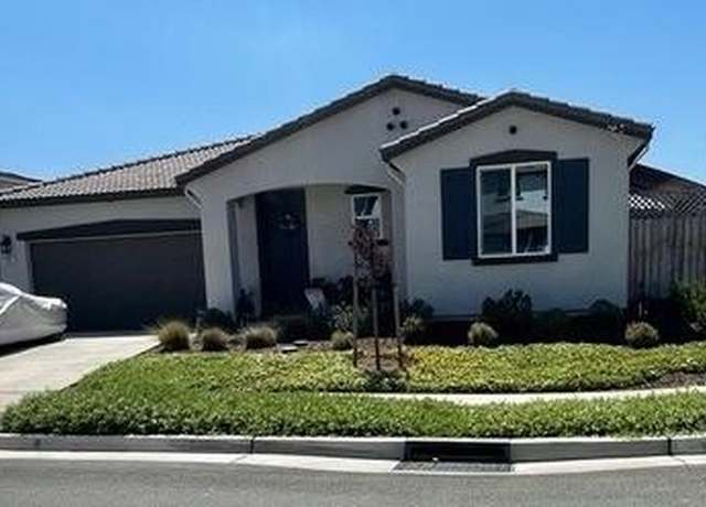 Property at 2001 Wildflower Dr, Hollister, CA 95023, 4 beds, 2.5 baths
