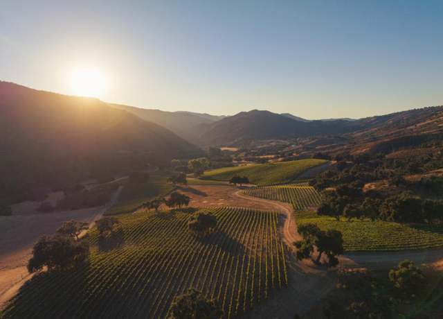 Property at 18190 Cachagua, Carmel Valley, CA 93924, 2 beds, 2 baths