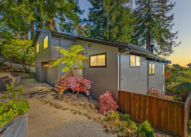 Property at 530 Santa Marguarita Dr, Aptos, CA 95003, 4 beds, 2.5 baths