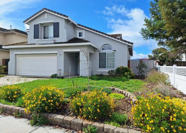 Property at 721 Hillock Dr, Hollister, CA 95023, 4 beds, 2.5 baths