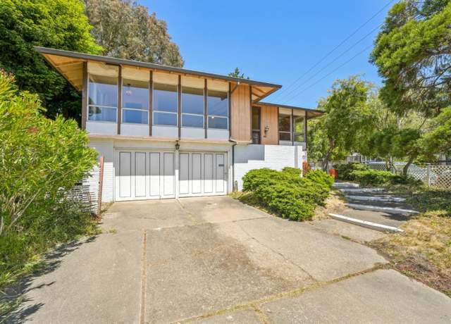 Property at 2 Sequoia Way, Pacifica, CA 94044, 5 beds, 3 baths