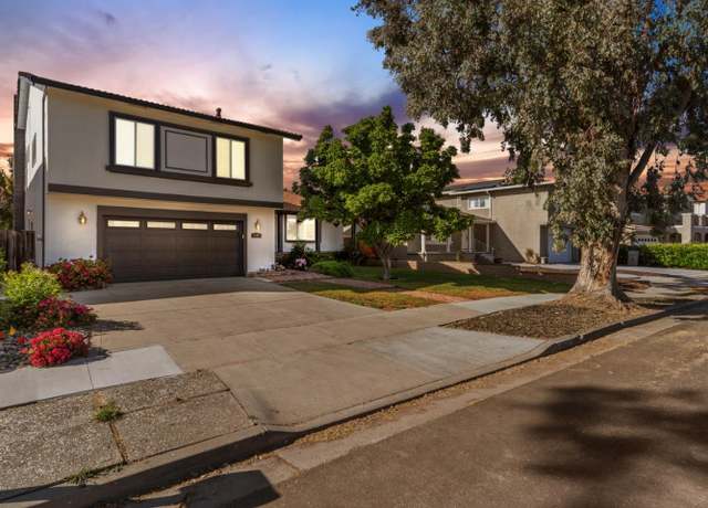 Property at 433 Hyde Park Dr, San Jose, CA 95136, 4 beds, 2.5 baths