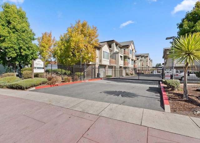 Property at 308 River St Unit B23, Santa Cruz, CA 95060, 2 beds, 1 bath