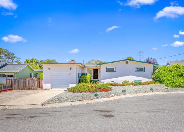 Property at 7 Setter Pl, Monterey, CA 93940, 5 beds, 2 baths
