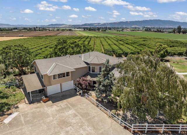 Property at 3465 Susie Ln, Gilroy, CA 95020, 4 beds, 3 baths