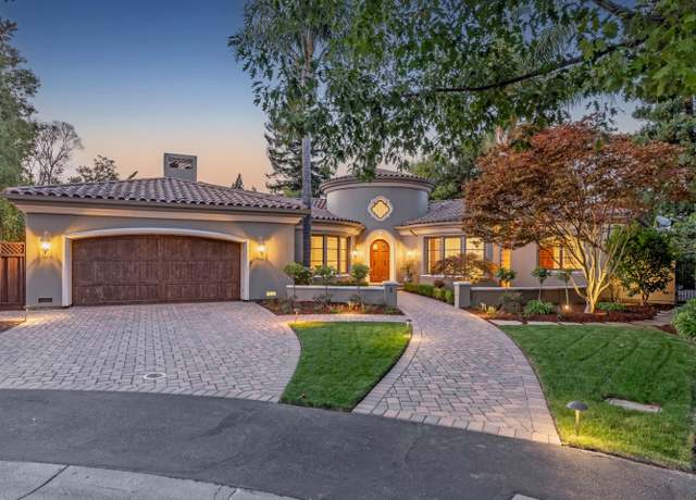 Property at 8 Reyna Pl, Menlo Park, CA 94025, 5 beds, 5.5 baths