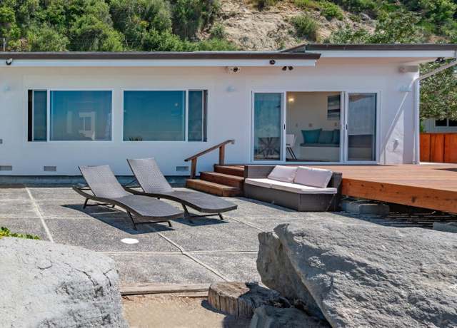 Property at 745 Las Olas Dr, Aptos, CA 95003, 3 beds, 3.5 baths