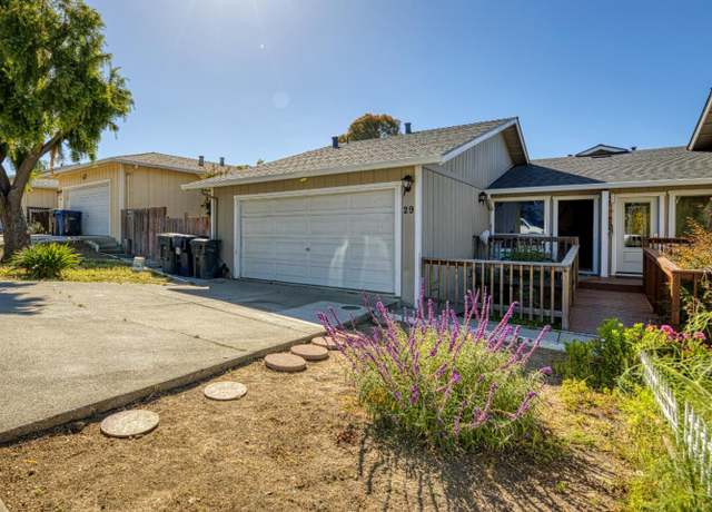 Property at 29 Altamont Dr, Watsonville, CA 95076, 3 beds, 2 baths