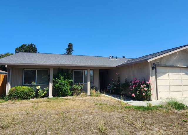 Property at 950 Peach Ct, Hollister, CA 95023, 3 beds, 2 baths