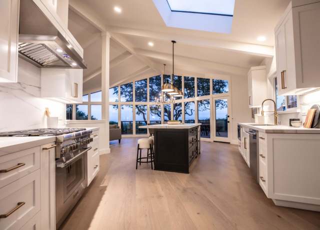 Property at 250 Hardwick Rd, Woodside, CA 94062, 4 beds, 3 baths
