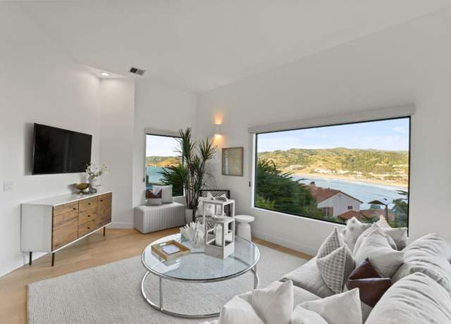 Property at 130 Blackburn Ter, Pacifica, CA 94044, 3 beds, 2.5 baths