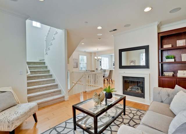 Property at 1009 Jena Ter, Sunnyvale, CA 94089, 4 beds, 3.5 baths