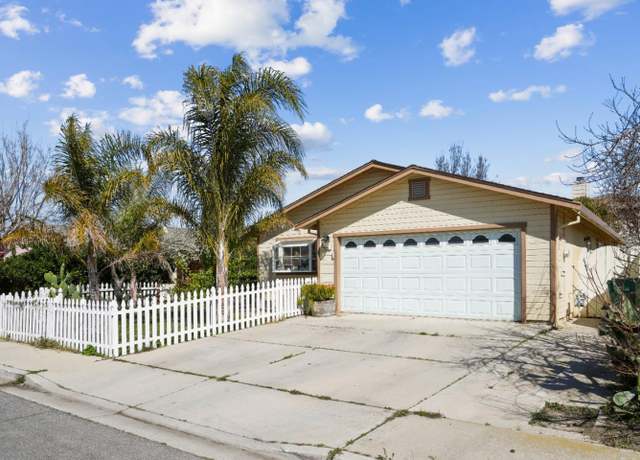 Property at 126 Spruce Dr, King City, CA 93930, 3 beds, 2 baths